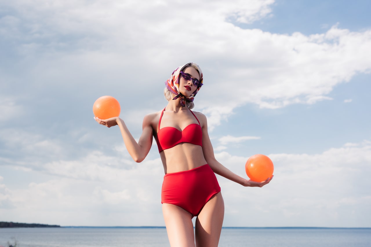 taille-haute-bikini bikini taille haute au look rétro